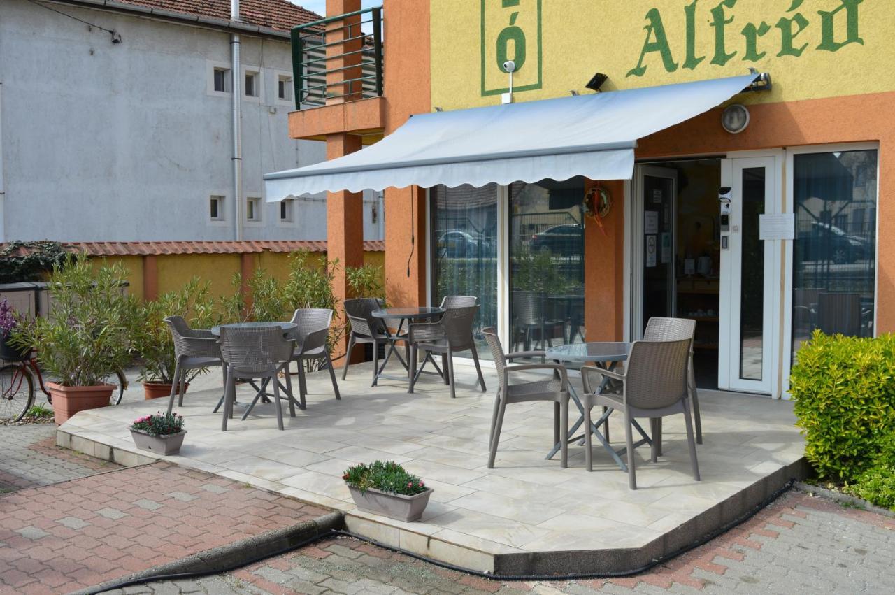 Alfred Panzio Bed & Breakfast Budapest Luaran gambar