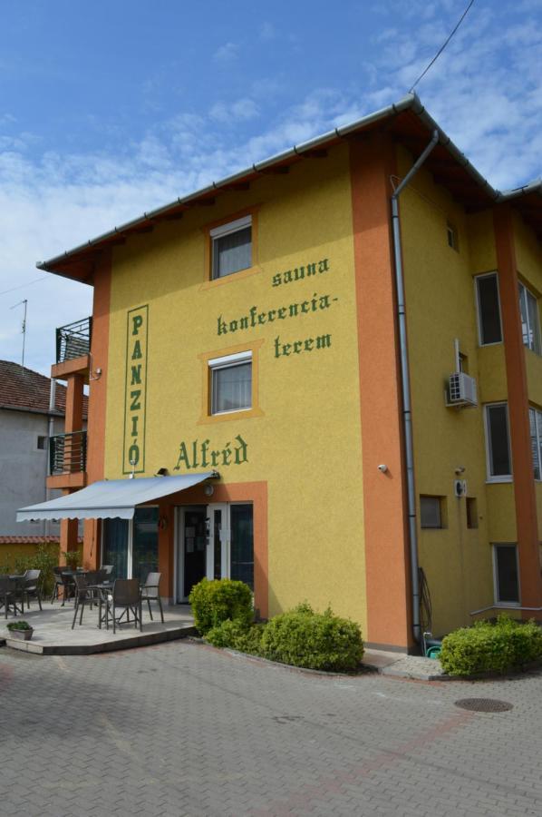 Alfred Panzio Bed & Breakfast Budapest Luaran gambar
