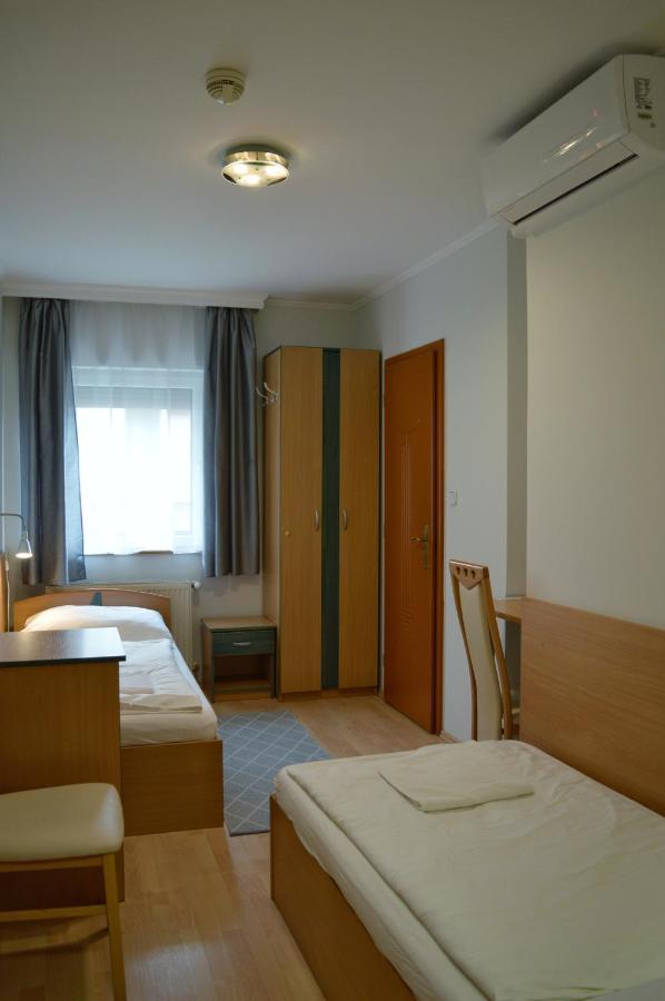 Alfred Panzio Bed & Breakfast Budapest Luaran gambar